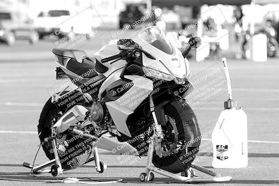 media/Oct-09-2022-SoCal Trackdays (Sun) [[95640aeeb6]]/Around the Pits/